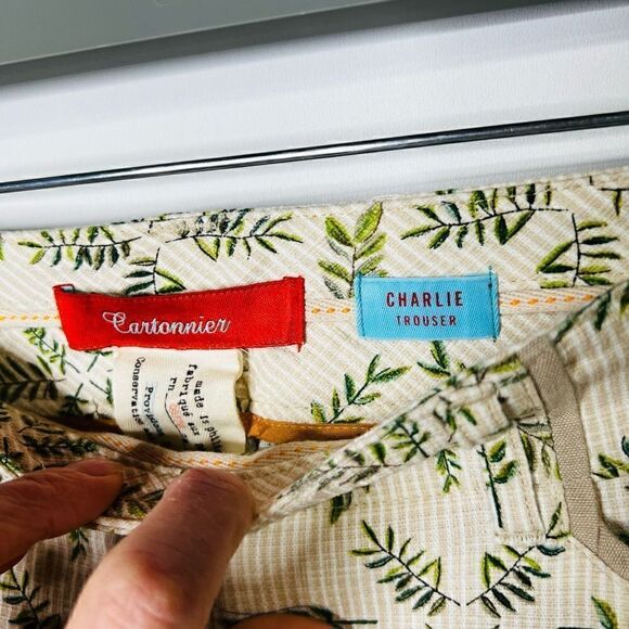 Cartonnier Women's Cream Medallion Charlie Trousers Cropped Pants Size 0 - Picture 6 of 14